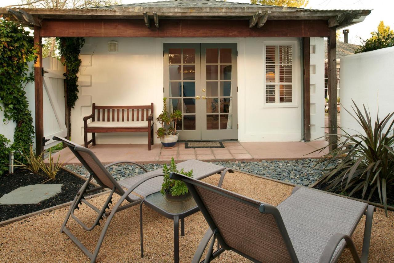 Cottage Inn & Spa Sonoma Exterior photo
